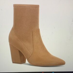 On 34th Lydiaa Tan Ankle Boots Sz 10.5